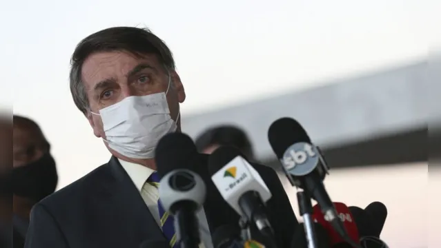 Imagem ilustrativa da notícia Bolsonaro diz não querer repetir com vacina escândalos com
verba para respirador