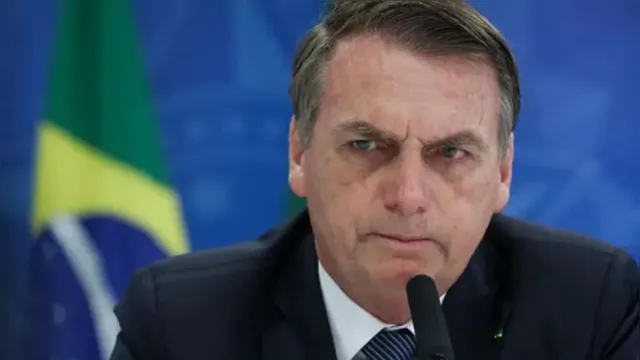 Imagem ilustrativa da notícia Bolsonaro minimiza questões raciais e diz que lugar de quem prega discórdia 'é no lixo'