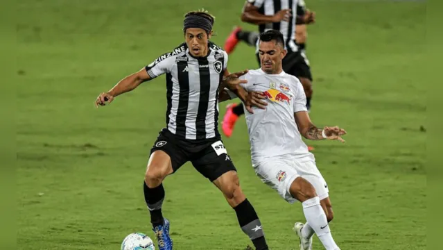Imagem ilustrativa da notícia Botafogo perde para o Bragantino e cai para vice lanterna; assista!
