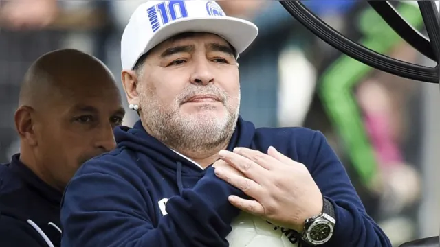 Imagem ilustrativa da notícia Resultado da autópsia surpreende sobre motivo da morte de Maradona