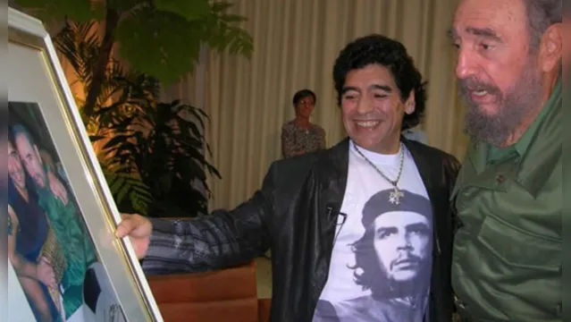 Imagem ilustrativa da notícia Maradona morreu no mesmo dia que o amigo Fidel Castro