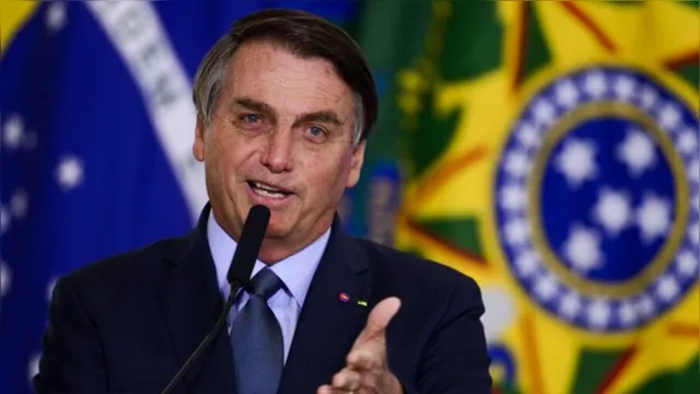 Imagem ilustrativa da notícia Bolsonaro diz que dará voadora no pescoço de quem praticar corrupção em seu governo