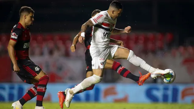 Imagem ilustrativa da notícia São
Paulo derruba Flamengo e vai à semifinal