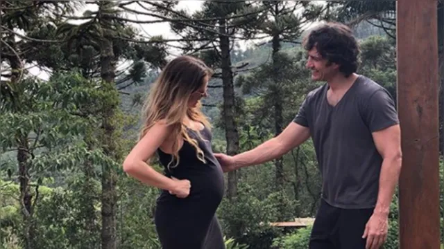 Imagem ilustrativa da notícia Gabriel Braga Nunes e esposa revelam gravidez, sexo e nome do bebê