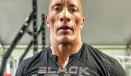 Imagem ilustrativa da notícia The Rock dá carro de R$ 157 mil a amigo que o ajudou na adolescência