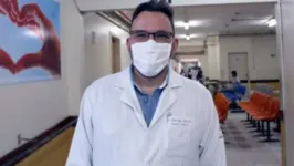 O cirurgião torácico do Ophir Loyola, Antônio Bomfim, explica que o tratamento do câncer de pulmão depende do estágio da doença