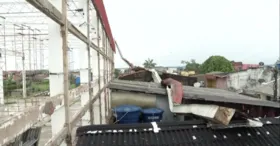 Esta foi a segunda vez que a calha cai na vila Dom Luiz.