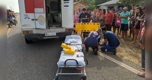 Imagem ilustrativa da notícia Idoso morre após ser atropelado por carro de empresa