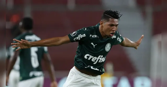 Imagem ilustrativa da notícia Paraense Rony concorre ao Craque da Copa Libertadores e marca contra o River 