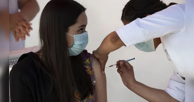 Imagem ilustrativa da notícia Médica fica em estado grave após receber vacina da Pfizer