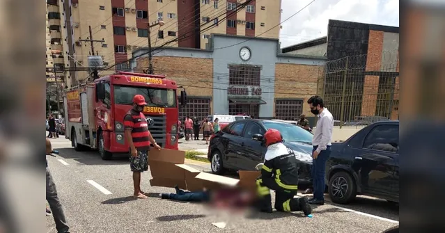 Imagem ilustrativa da notícia Colisão entre moto e carro deixa casal gravemente ferido no centro de Belém