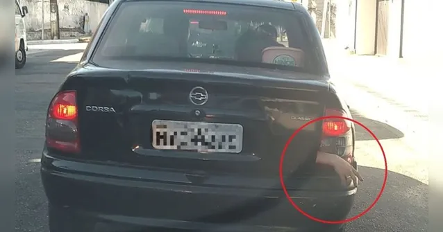 Imagem ilustrativa da notícia Mão para fora de carro salva mulher de agressões e rapto