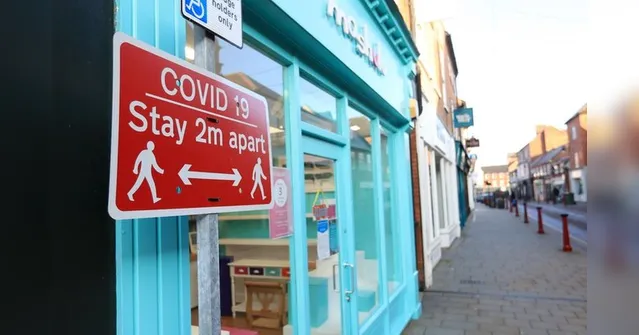 Imagem ilustrativa da notícia Covid-19: prevendo semanas 'mais difíceis', Inglaterra entra em novo lockdown