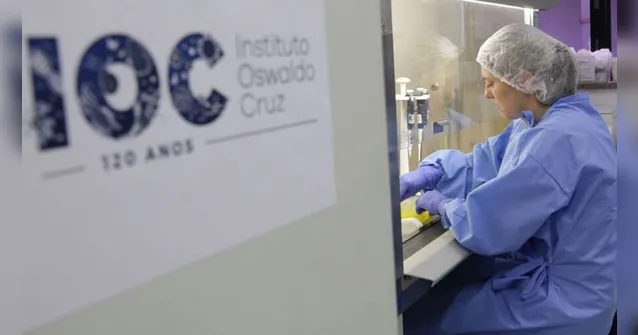 Imagem ilustrativa da notícia Anvisa aprova importação de dois milhões de doses da vacina de Oxford