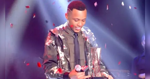 Imagem ilustrativa da notícia De virada, Victor
Alves vence nona temporada do The Voice Brasil
