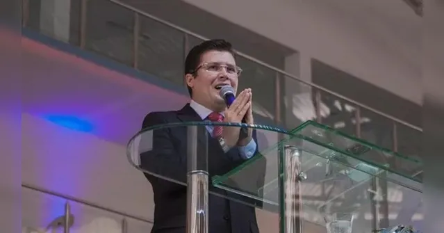 Imagem ilustrativa da notícia Pastor que disse que vacina chinesa tem "HIV dentro" é intimado a depor