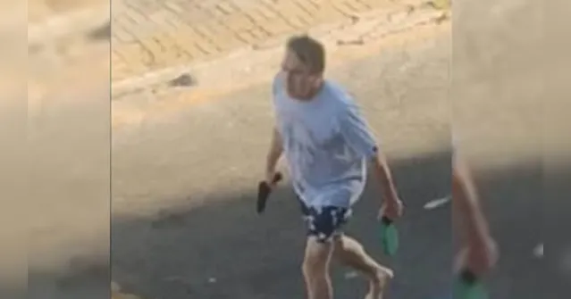 Imagem ilustrativa da notícia Prefeito de Cabo Frio surta e sai armado ameaçando pessoas na rua