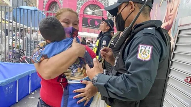Imagem ilustrativa da notícia Policiais fazem força-tarefa para encontrar criança que sumiu no Ver-o-`Peso