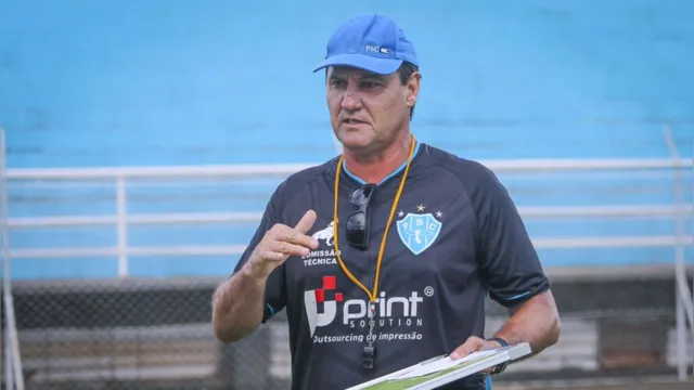 Imagem ilustrativa da notícia 'Uma partida decisiva', diz treinador do Paysandu antes de batalha pelo acesso