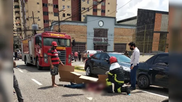 Imagem ilustrativa da notícia Colisão entre moto e carro deixa casal gravemente ferido no centro de Belém