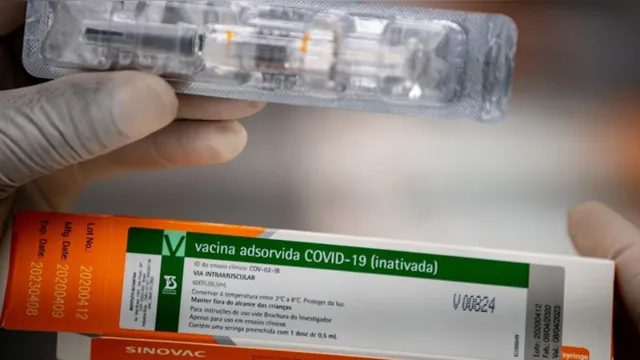 Imagem ilustrativa da notícia Anvisa
decide no domingo (17) sobre aval para vacinas da Fiocruz e Butantan