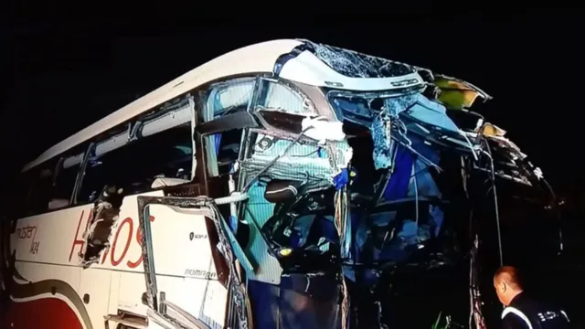 Imagem ilustrativa da notícia Governador Helder Barbalho lamenta mortes em acidente com ônibus que saiu do Pará