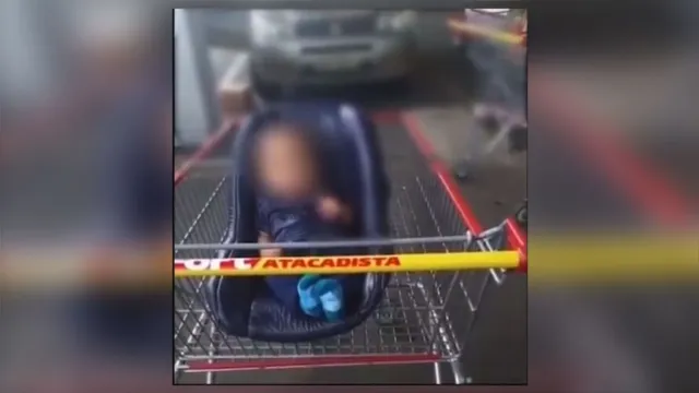 Imagem ilustrativa da notícia Casal esquece bebê em carrinho de supermercado; veja o vídeo