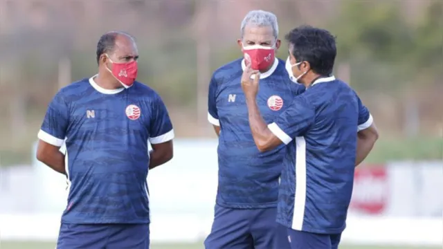 Imagem ilustrativa da notícia Ex-treinador do Paysandu, Hélio dos Anjos testa positivo para covid-19