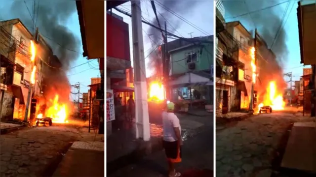 Imagem ilustrativa da notícia Curto na rede elétrica incendeia carro e parte de casa no
Jurunas; veja o vídeo!