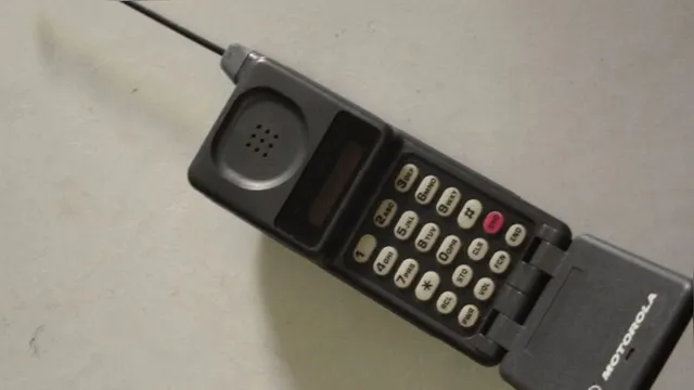 Imagem ilustrativa da notícia Sabe aquele tijolão? Há 30 anos o celular chegava no Brasil