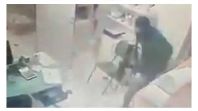 Imagem ilustrativa da notícia Vídeo: encapuzados invadem e roubam lotérica em Igarapé-Miri