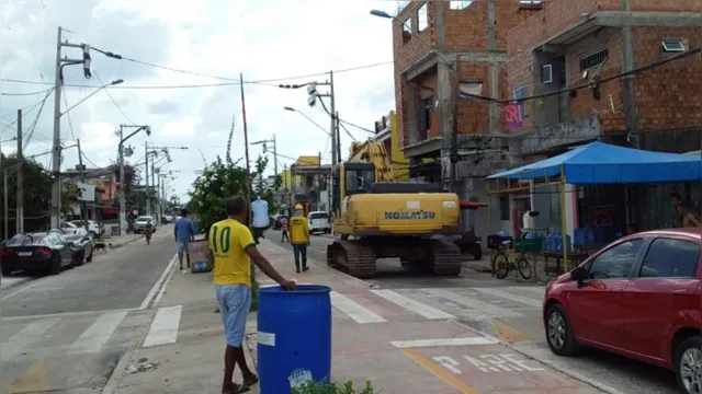 Imagem ilustrativa da notícia Veículo a serviço da prefeitura de Belém destrói calçada e ciclovia no Jurunas