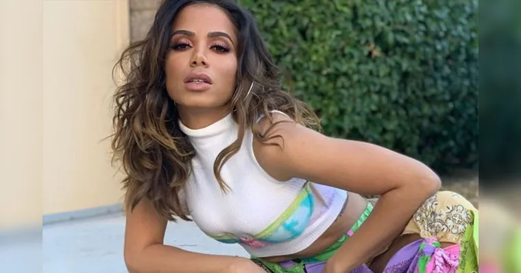 Imagem ilustrativa da notícia Anitta rebate críticas por elogiar o SUS; 'não nasci em berço de ouro'