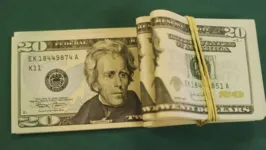 Imagem ilustrativa da notícia Dólar fecha em R$ 5,47 e tem maior alta mensal desde março de 2020
