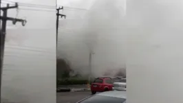A fumaça teria sido causada por moradores de rua que tocaram fogo em lixo ou outros materiais