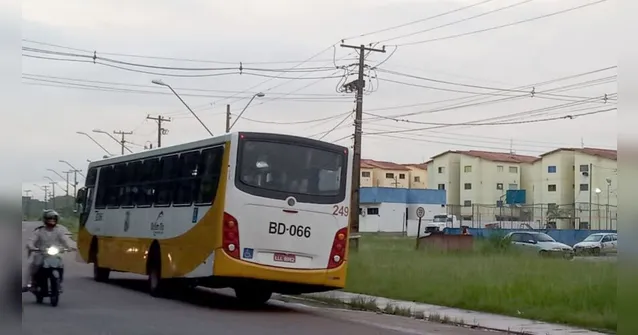 Imagem ilustrativa da notícia Empresa é substituída e distrito de Outeiro ganha nova linha de ônibus após protestos 