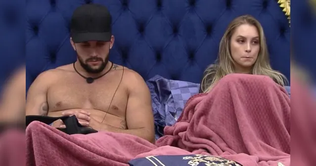 Imagem ilustrativa da notícia Carla recusa convite para dormir com Arthur e ganha 'ajuda' da produção