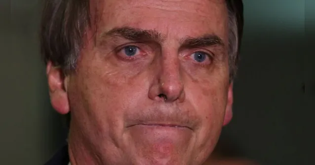 Imagem ilustrativa da notícia Apoiadores de Bolsonaro falam de impeachment após fracassos na vacinação