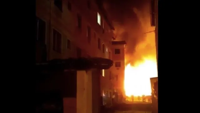 Imagem ilustrativa da notícia Incêndio destrói 250 barracos em ocupação no Rio; veja o vídeo!