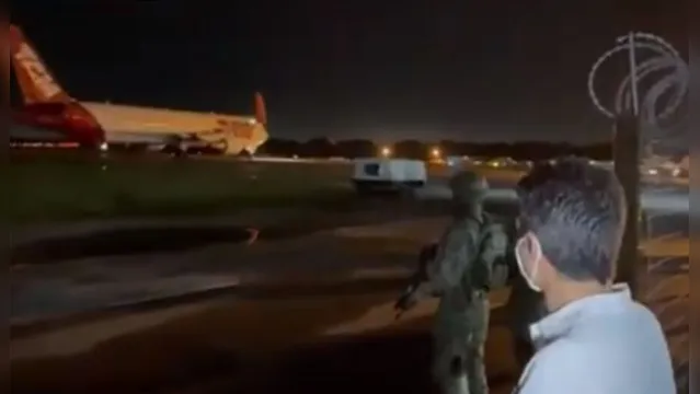 Imagem ilustrativa da notícia Aeronave com vacinas para o Pará aterrissa em Belém. Veja o vídeo