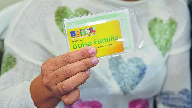 Imagem ilustrativa da notícia Bolsa Família não poderá ser bloqueado por mais 90 dias