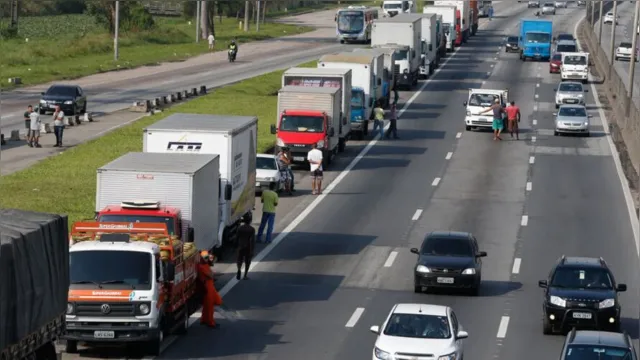 Imagem ilustrativa da notícia Paralisação nacional: caminhoneiros ameaçam fazer greve dia 01 de fevereiro