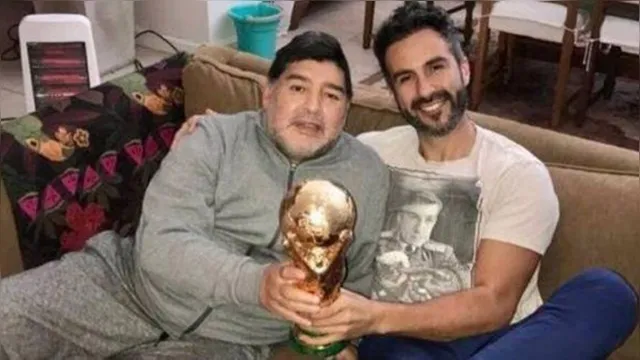 Imagem ilustrativa da notícia Médico de Maradona é acusado de falsificar documentos médicos