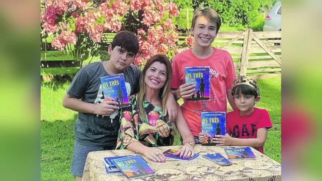 Imagem ilustrativa da notícia Juíza lança livro inspirada pela convivência com os três filhos
