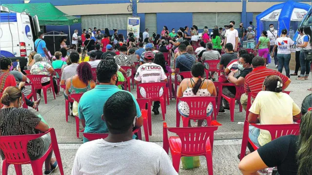 Imagem ilustrativa da notícia Documentos e dívidas: mais de 25 serviços foram ofertados na Ação Cidadania em Belém