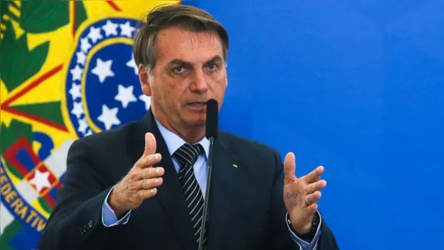 Imagem ilustrativa da notícia Ex-ministro da Saúde e fundador da Anvisa assinam pedido de impeachment de Bolsonaro