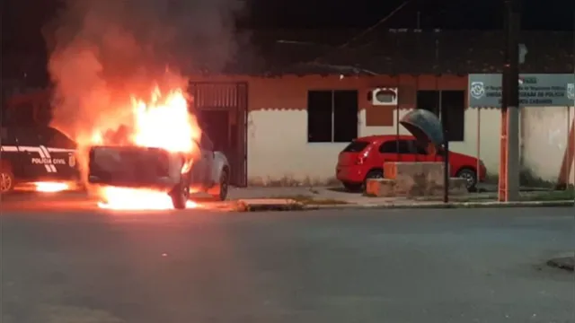 Imagem ilustrativa da notícia Acusado de incendiar viaturas no Pará é identificado 