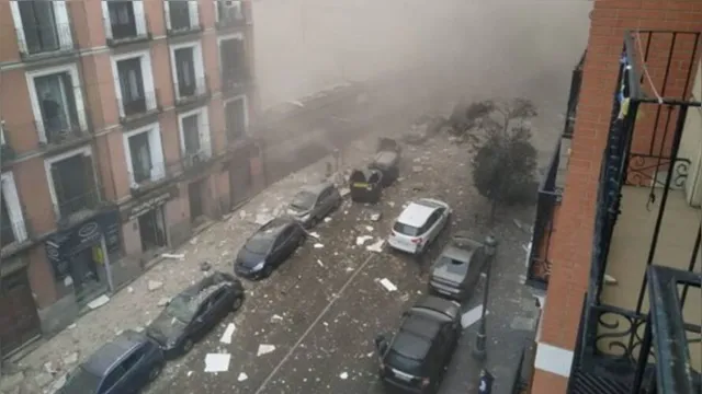 Imagem ilustrativa da notícia Forte explosão atinge prédio no centro de Madri; veja imagens!