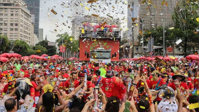 Imagem ilustrativa da notícia Feriado do Carnaval 2021: obrigatório ou não? Especialista responde