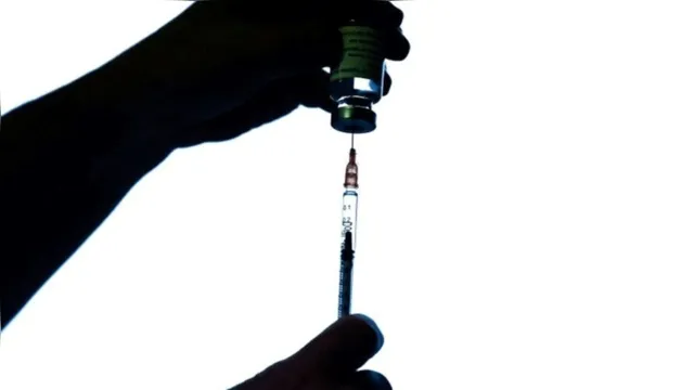 Imagem ilustrativa da notícia OMS recomenda vacina da AstraZeneca para locais onde variantes foram registradas